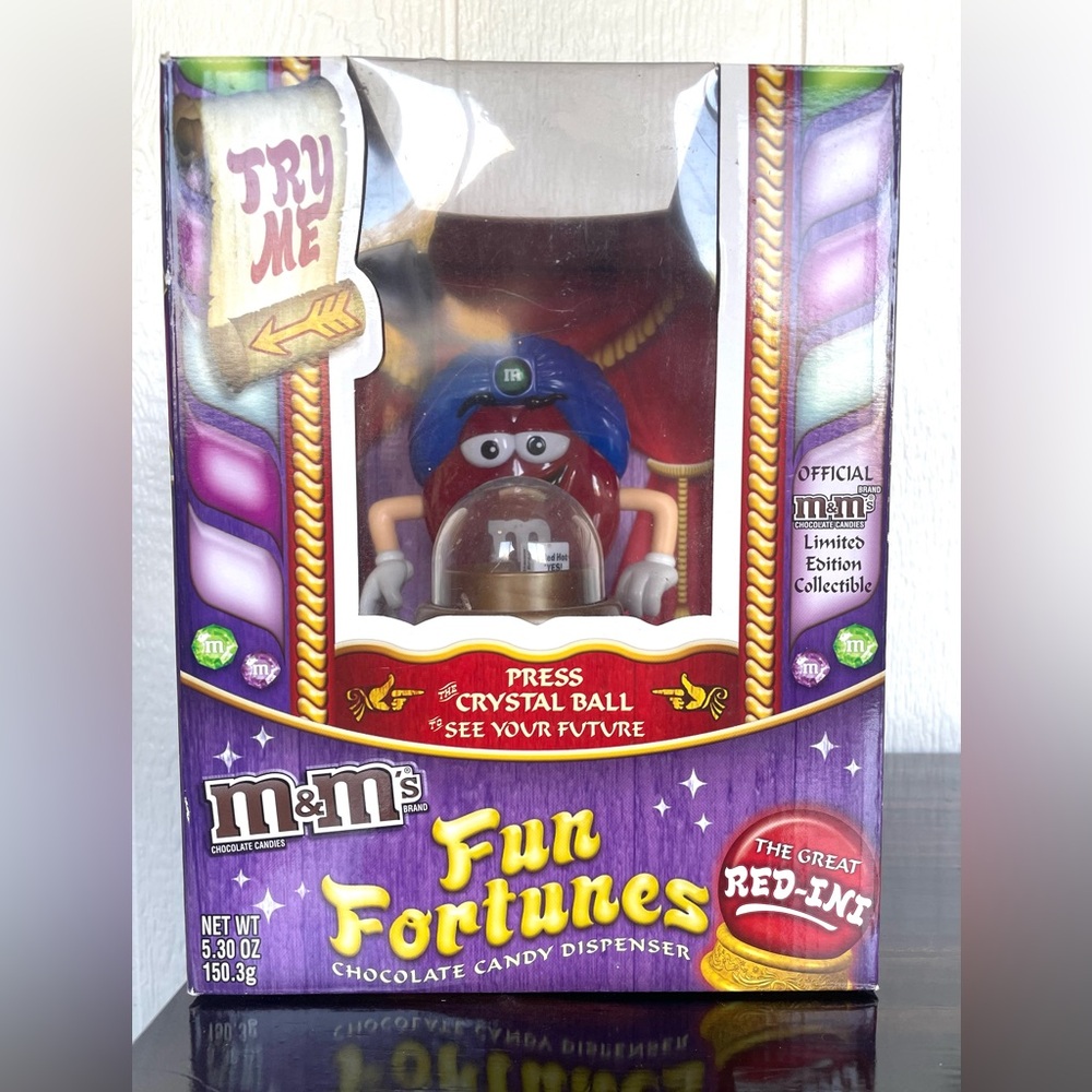 M&M's 2008 The Great Red-ini Fortune Teller Candy Dispenser - New In Box